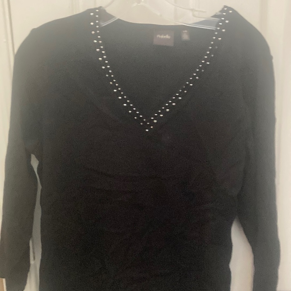FINAL MARKDOWN Rafaella embellished v neck top Large